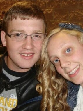 Meet your Posher, Candace